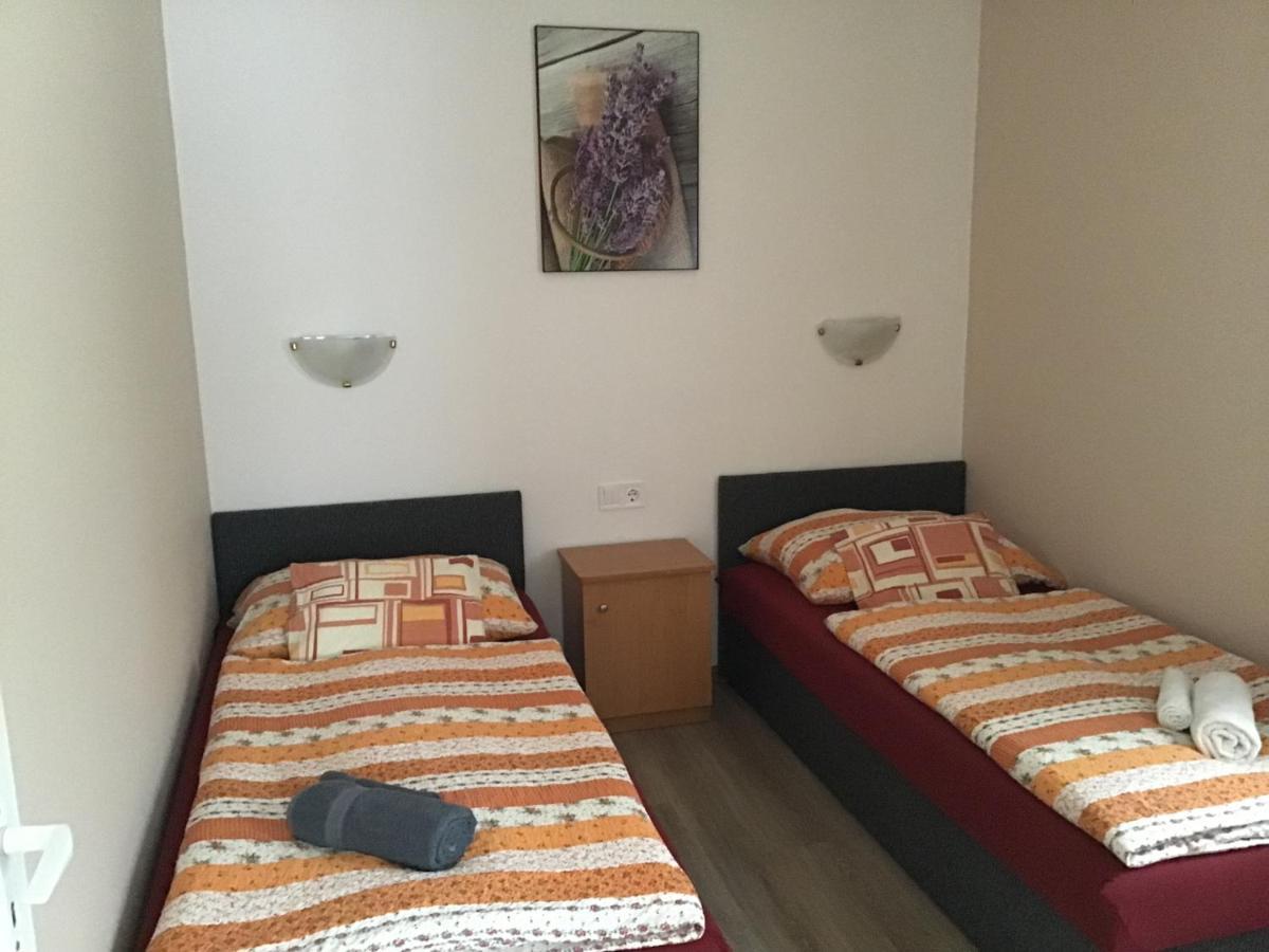 Drávecz Apartman Balatonlelle Exterior foto