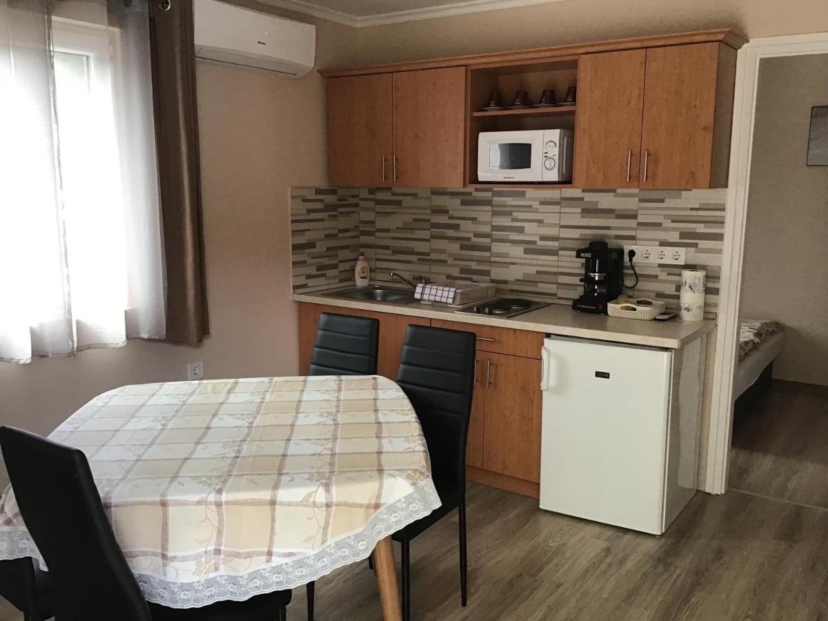 Drávecz Apartman Balatonlelle Exterior foto